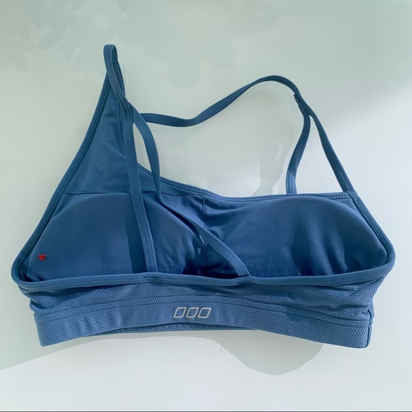 Lorna Jane - Assymetrical Blue Sports Bra - XS - Picture 2 of 2